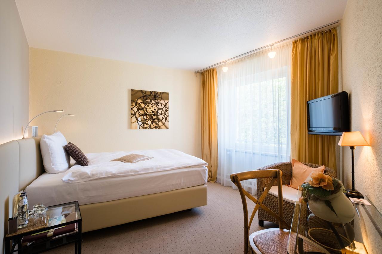 Hotel Zur Muehle パーダーボルン エクステリア 写真