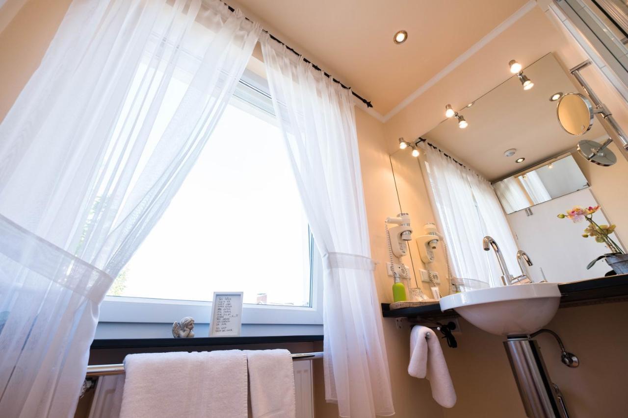 Hotel Zur Muehle パーダーボルン エクステリア 写真